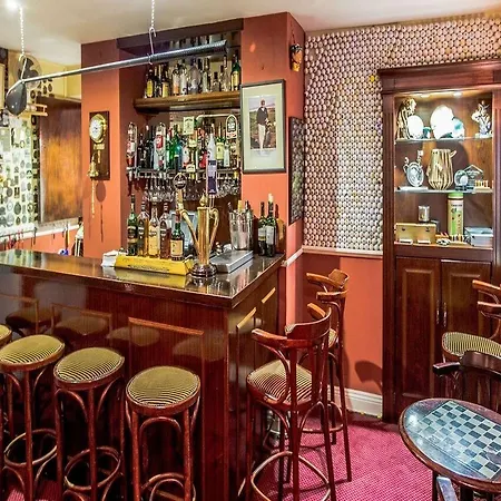 Hotel Killeen House And Rozzers Restaurant Killarney