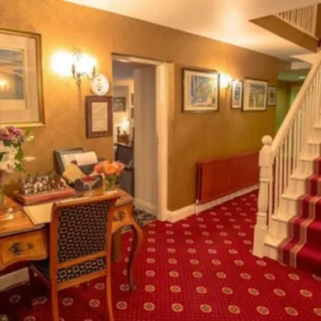 Killeen House And Rozzers Restaurant 3*